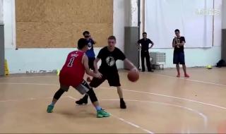 足球过人技巧10招教学 足球过人技巧10招教学